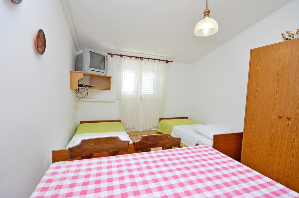 Apartments Vila Punta Jadrtovac 外观 照片