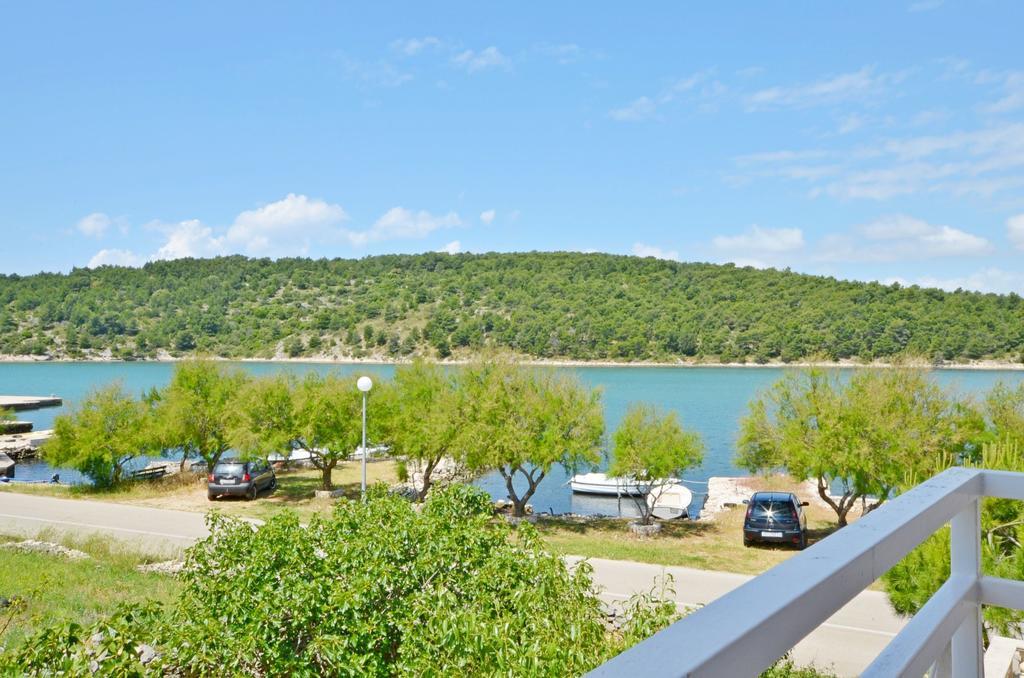 Apartments Vila Punta Jadrtovac 外观 照片
