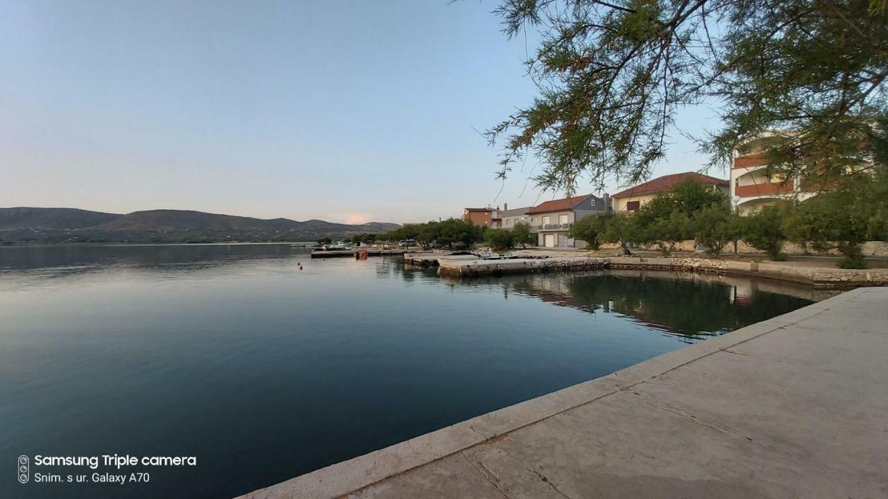 Apartments Vila Punta Jadrtovac 外观 照片